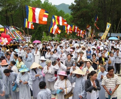 Large crowds enjoy Quan The Am Festival-1
