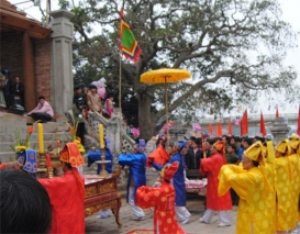 Vietnam Festivals - Con Temple Festival